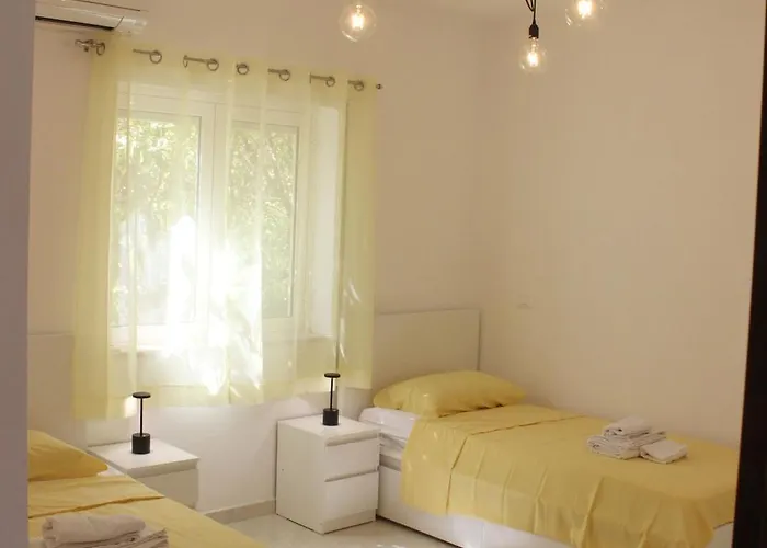 - Pizzo Club Apartamento *